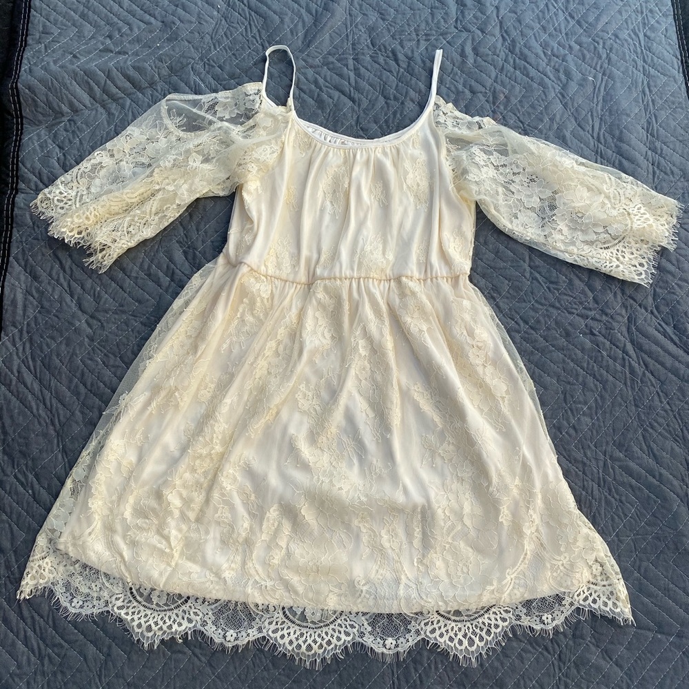 Taylor and Sage Cold Shoulder Dress Women size Medium Ivory Lace Mini Boho Skirt